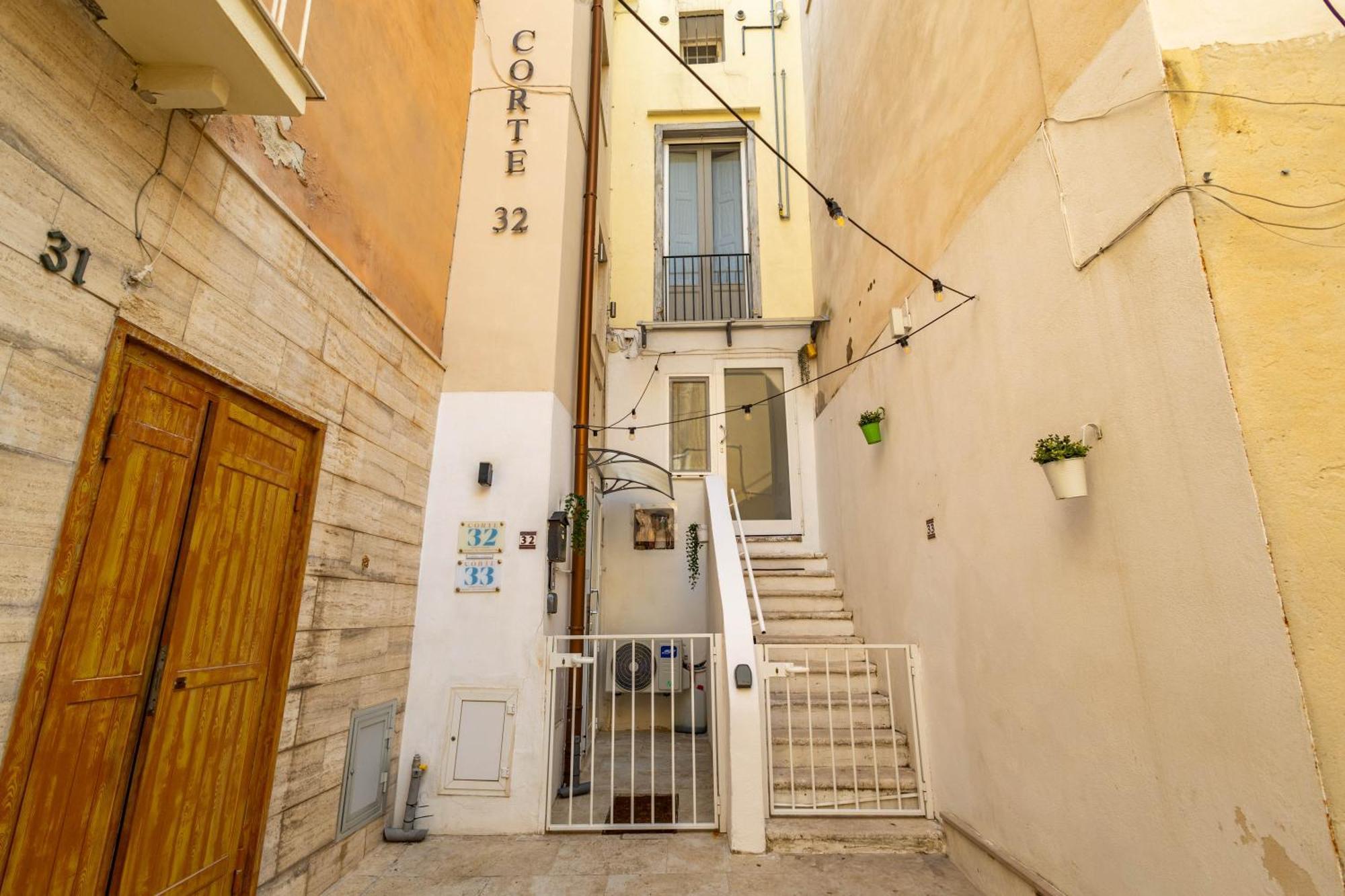 Corte 33 Bari Exteriör bild